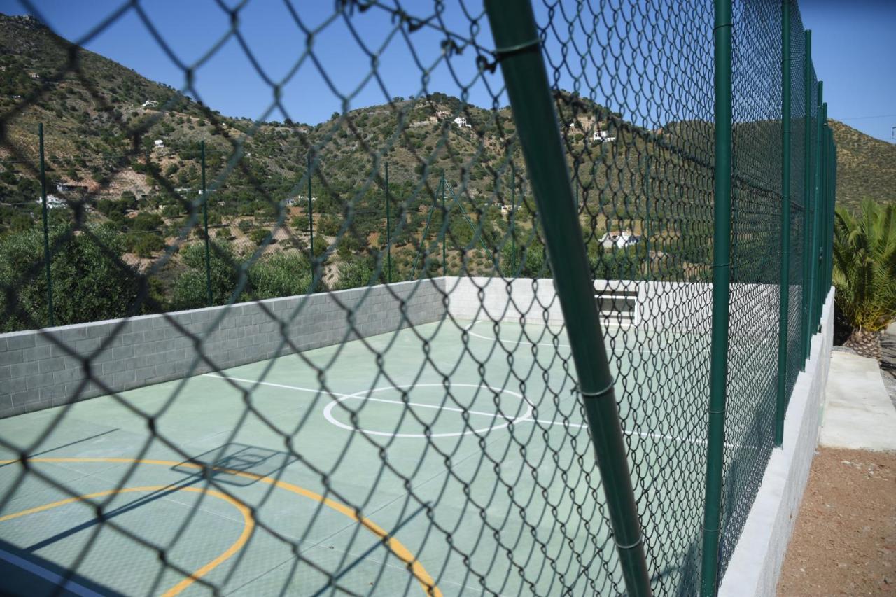Lagar Del Chorro Junto Caminito Del Rey Piscina Y Baloncesto Apartment Exterior photo